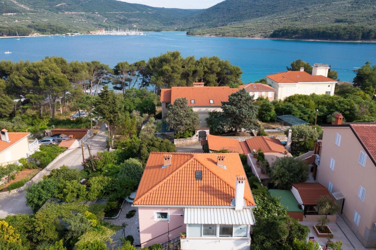 Apartments Bura & Jugo, Cres, Without Stress Экстерьер фото