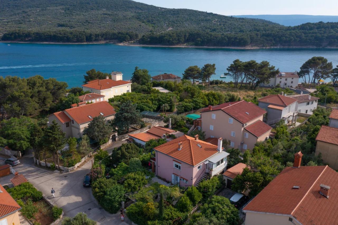 Apartments Bura & Jugo, Cres, Without Stress Экстерьер фото